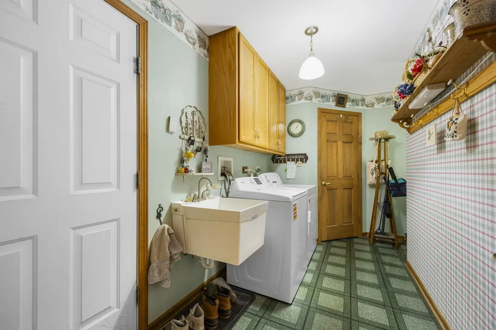 2659 Hoddam Road Naperville IL 60564