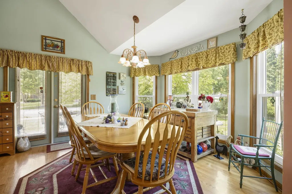 2659 Hoddam Road Naperville IL 60564