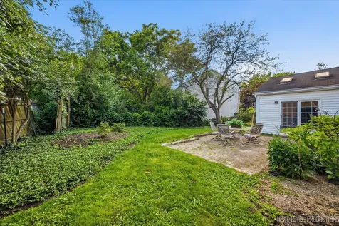 250 Chasse Circle St. Charles IL 60174