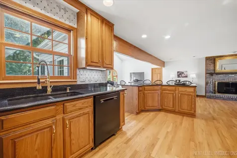250 Chasse Circle St. Charles IL 60174