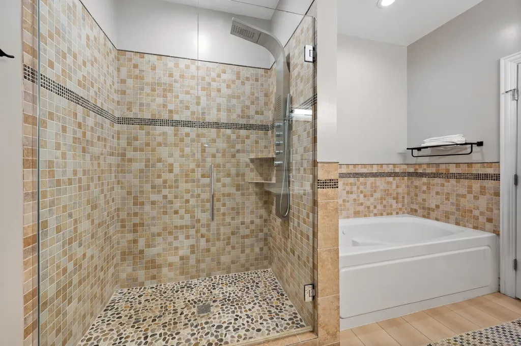 3806 North Damen Avenue Chicago IL 60618