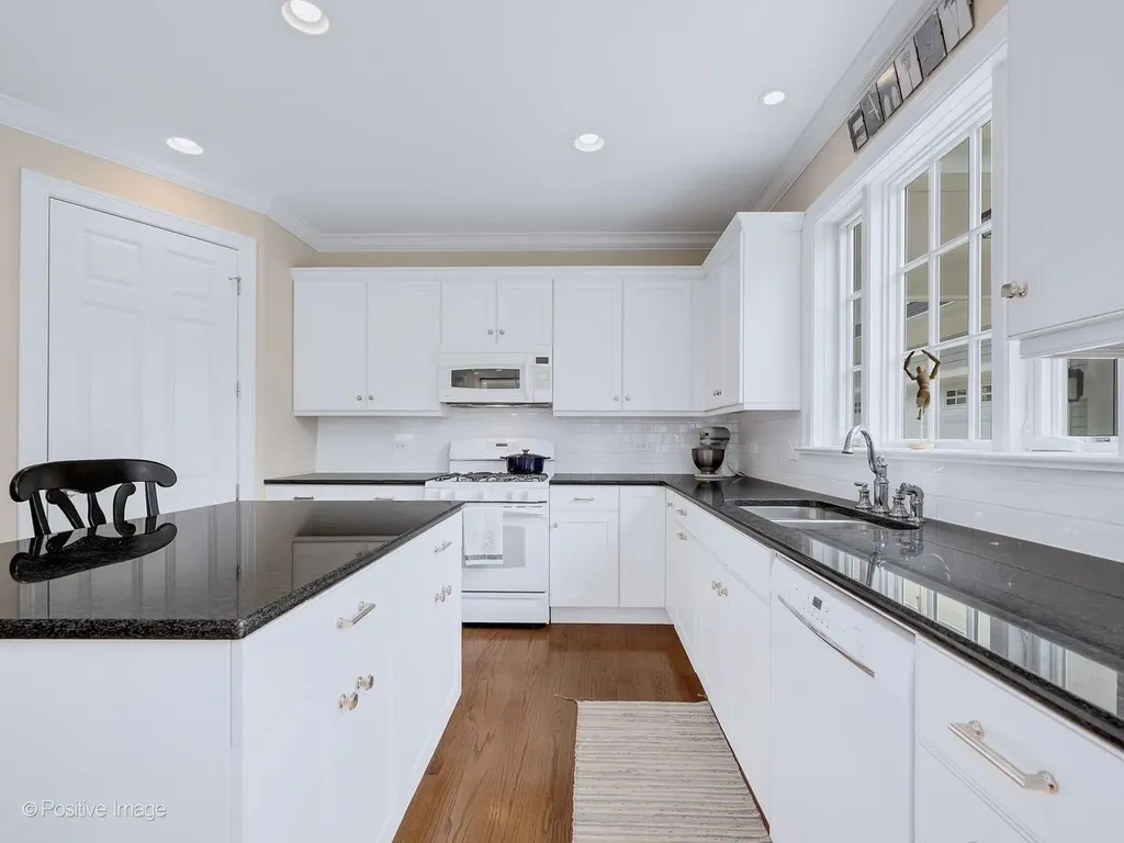 608 Cadillac Drive Wheaton IL 60187