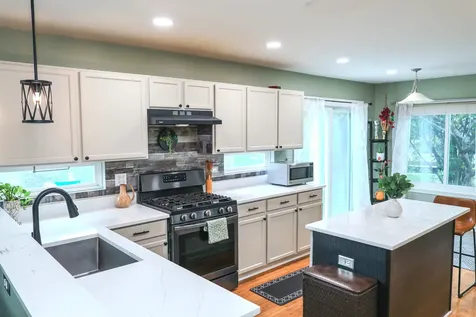 4481 West Butternut Lane Waukegan IL 60085