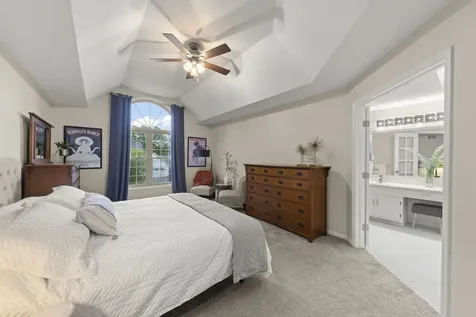 509 Turnberry Drive North Aurora IL 60542