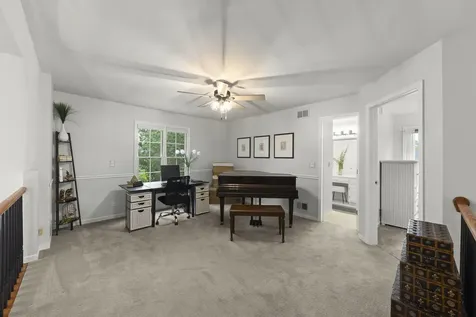 509 Turnberry Drive North Aurora IL 60542