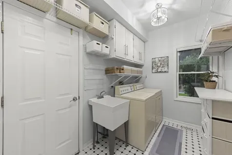 509 Turnberry Drive North Aurora IL 60542