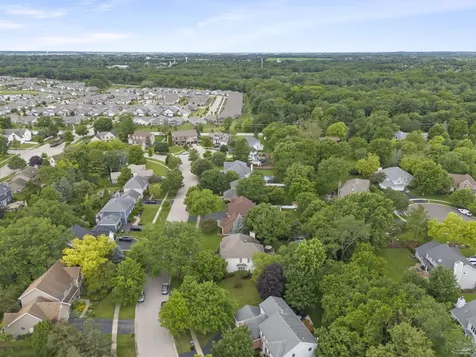 509 Turnberry Drive North Aurora IL 60542
