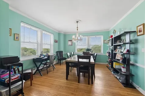 5555 North Sheridan Road Chicago IL 60640