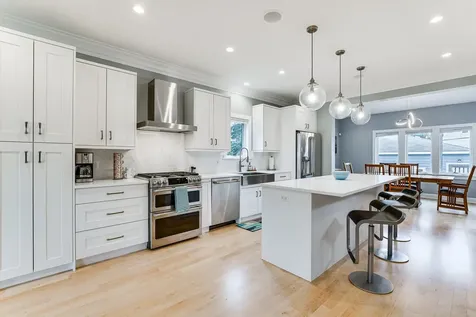 4727 North Kiona Avenue Chicago IL 60630