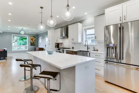 4727 North Kiona Avenue Chicago IL 60630