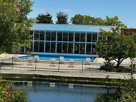 16 East Old Willow Road Prospect Heights IL 60070