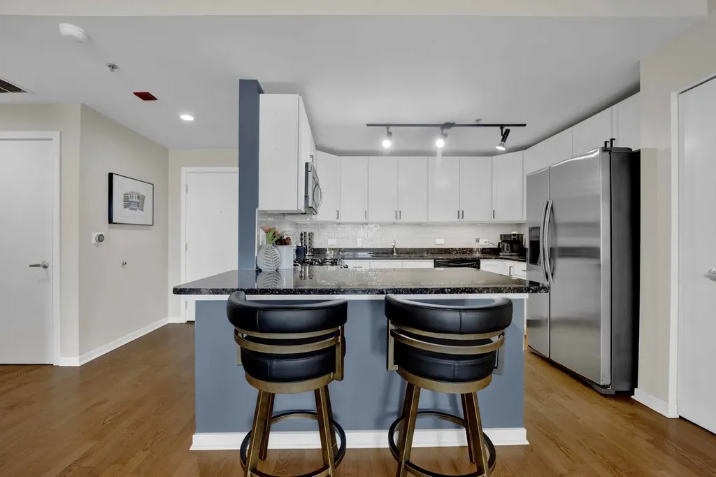 909 West Washington Boulevard Chicago IL 60607