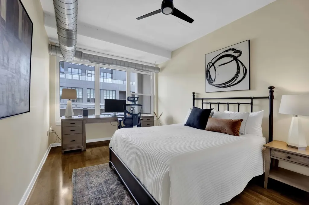 909 West Washington Boulevard Chicago IL 60607