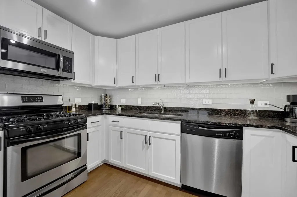 909 West Washington Boulevard Chicago IL 60607