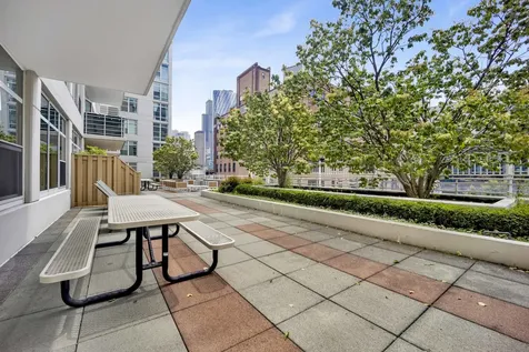 909 West Washington Boulevard Chicago IL 60607