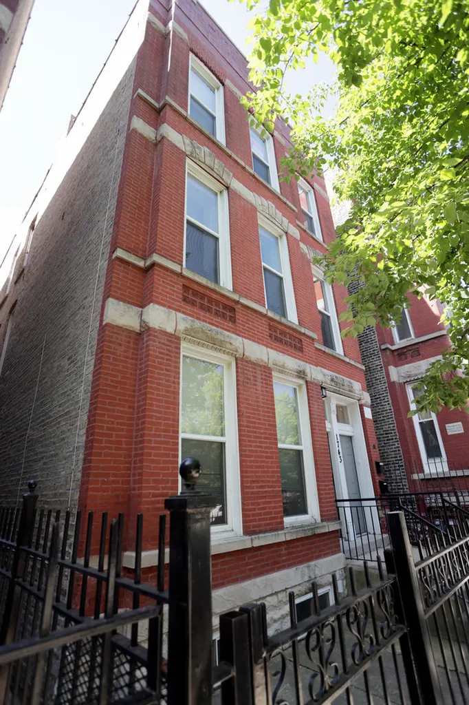1743 West Erie Street Chicago IL 60622