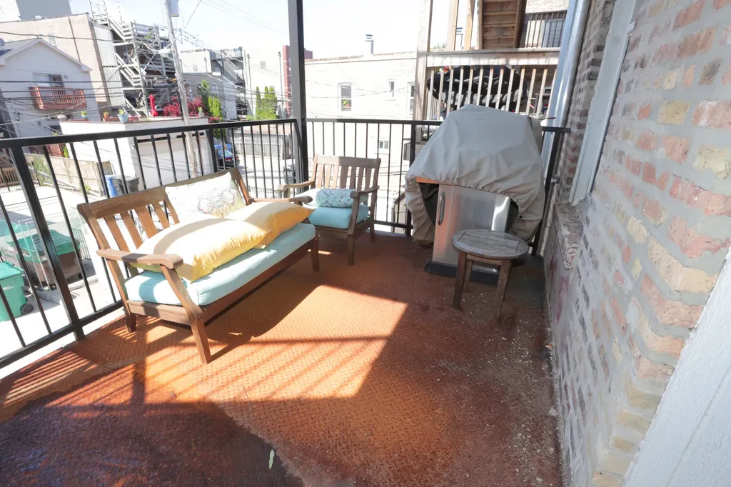 1743 West Erie Street Chicago IL 60622