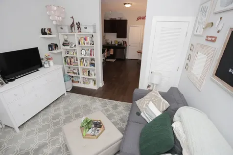 1743 West Erie Street Chicago IL 60622