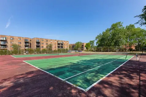 8905 North Knight Avenue Des Plaines IL 60016