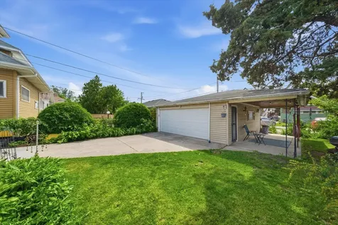 134 South 16th Avenue Maywood IL 60153