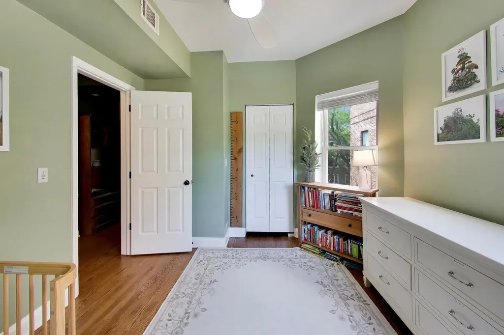 1442 West Jonquil Terrace Chicago IL 60626