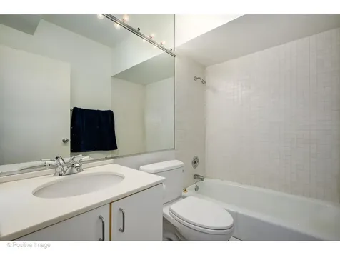 1434 North Dearborn Street Chicago IL 60610