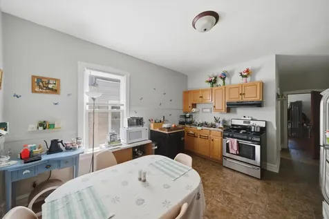 5117 North Western Avenue Chicago IL 60625