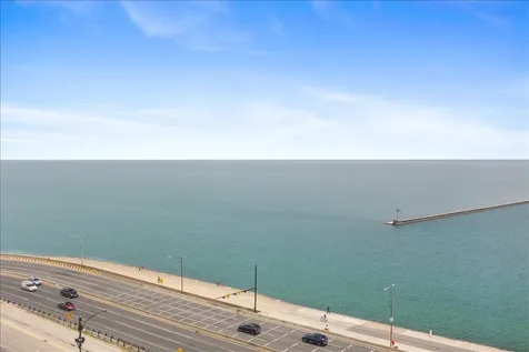 900 North Lake Shore Drive Chicago IL 60611