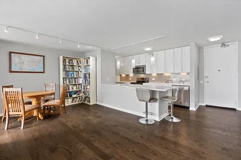 900 North Lake Shore Drive Chicago IL 60611
