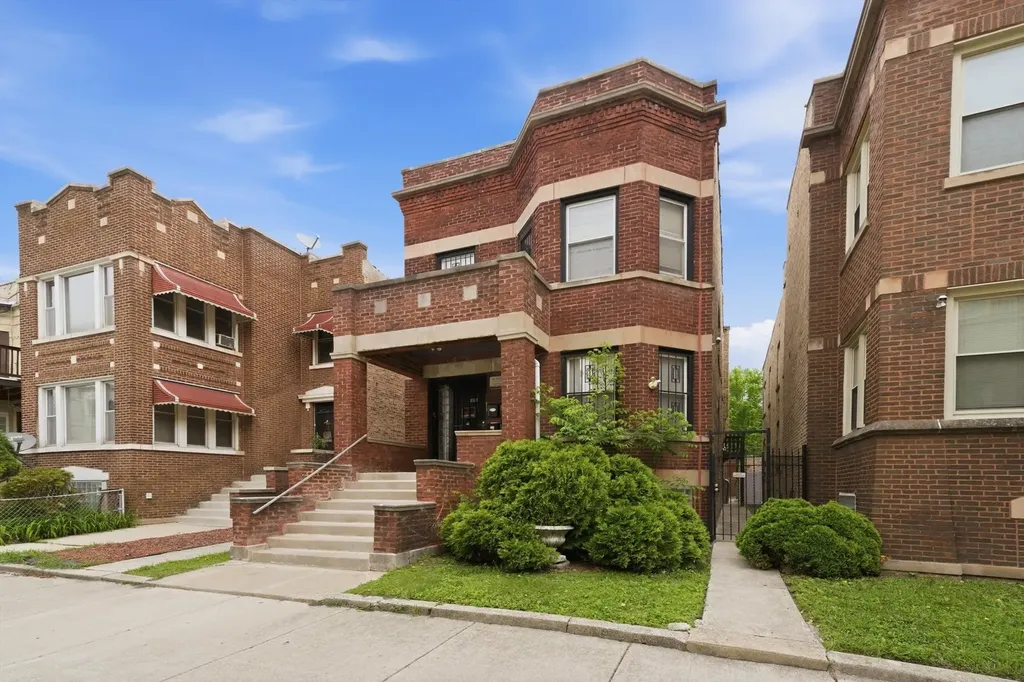 6923 South Sangamon Street Chicago IL 60621