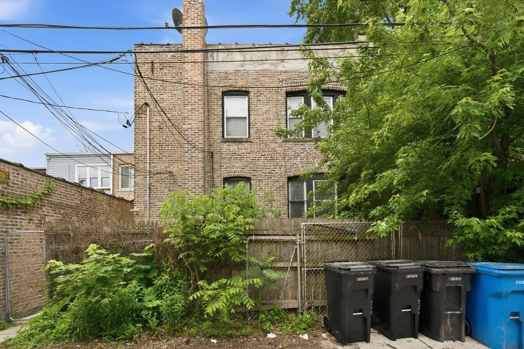 6923 South Sangamon Street Chicago IL 60621