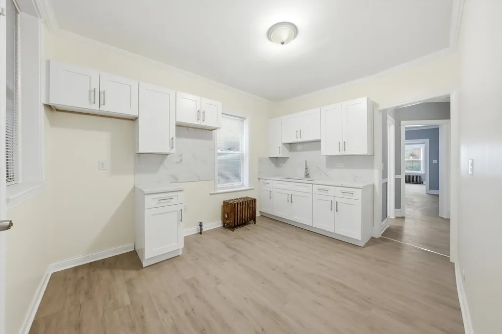 6923 South Sangamon Street Chicago IL 60621