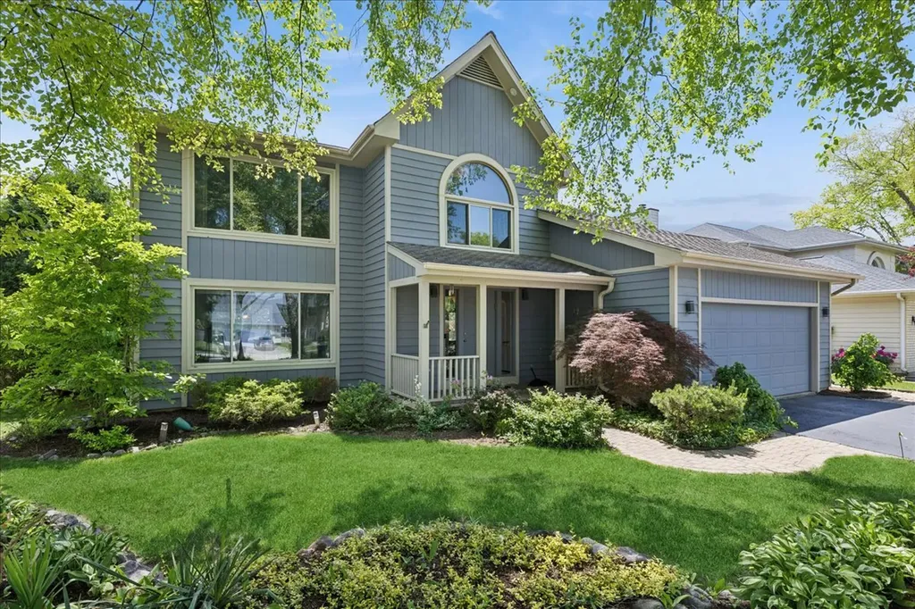 525 Newtown Drive Buffalo Grove IL 60089