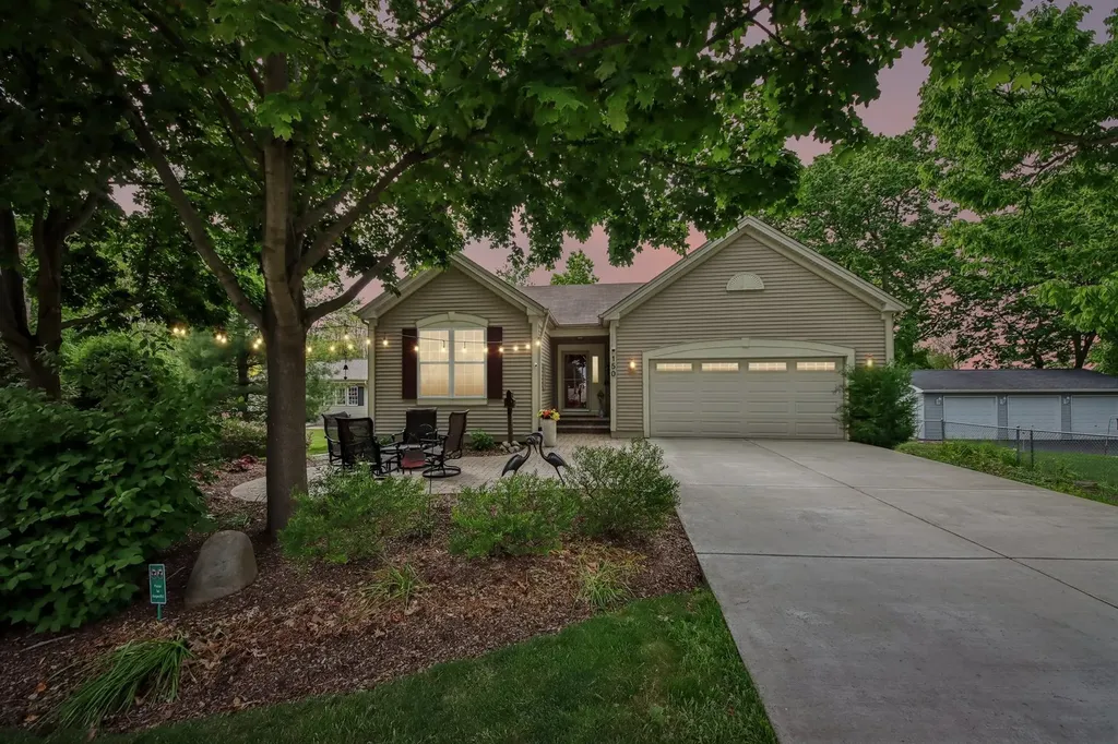 150 Forest Avenue Fox Lake IL 60020