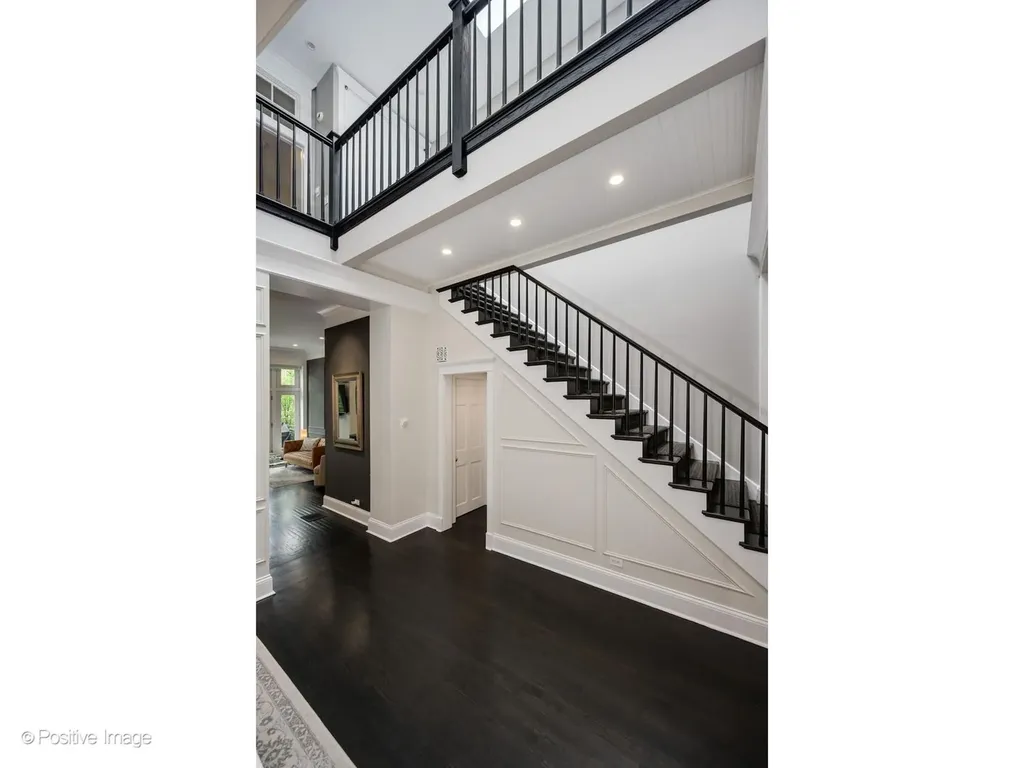 613 West Belden Avenue Chicago IL 60614