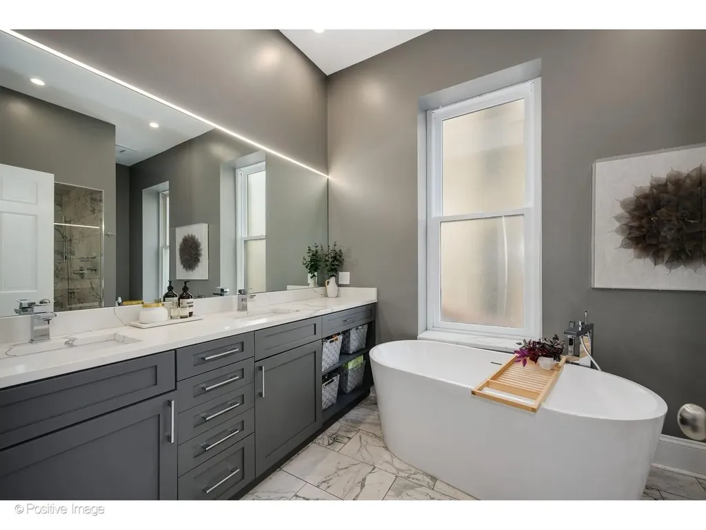613 West Belden Avenue Chicago IL 60614