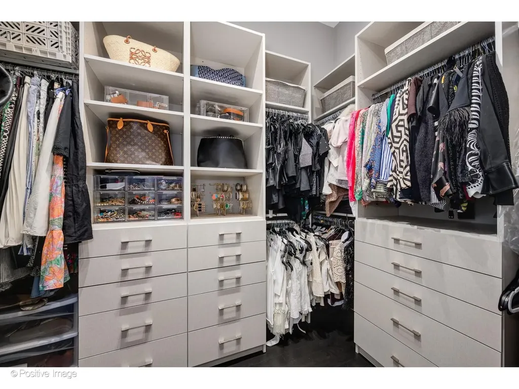 613 West Belden Avenue Chicago IL 60614