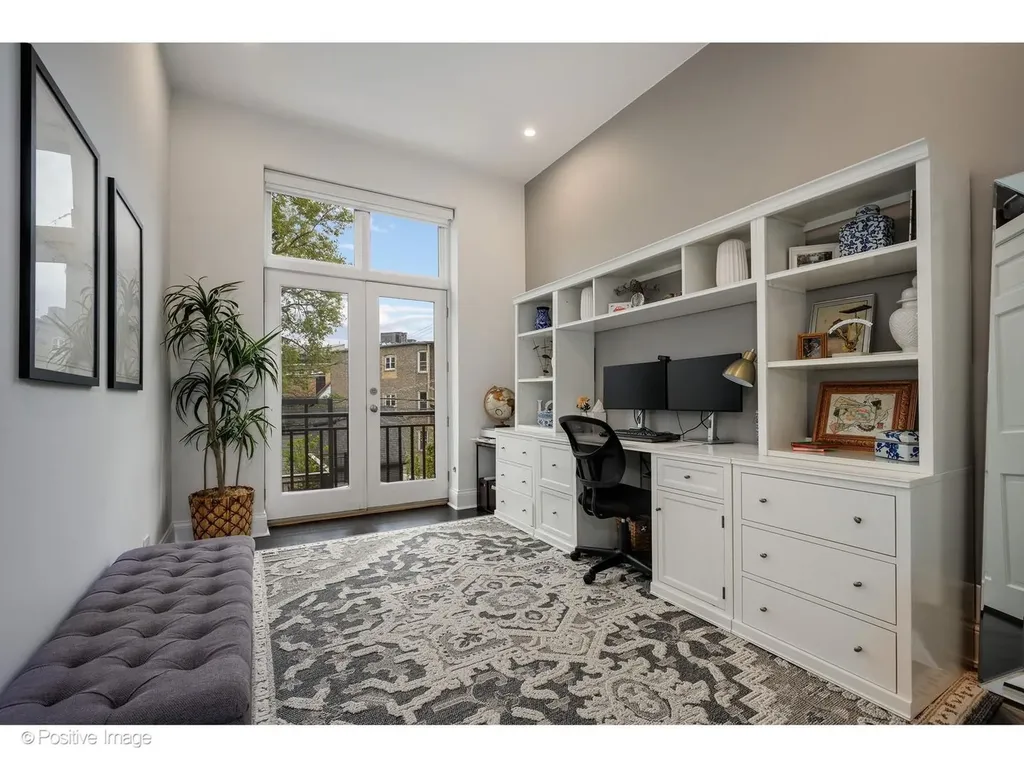613 West Belden Avenue Chicago IL 60614