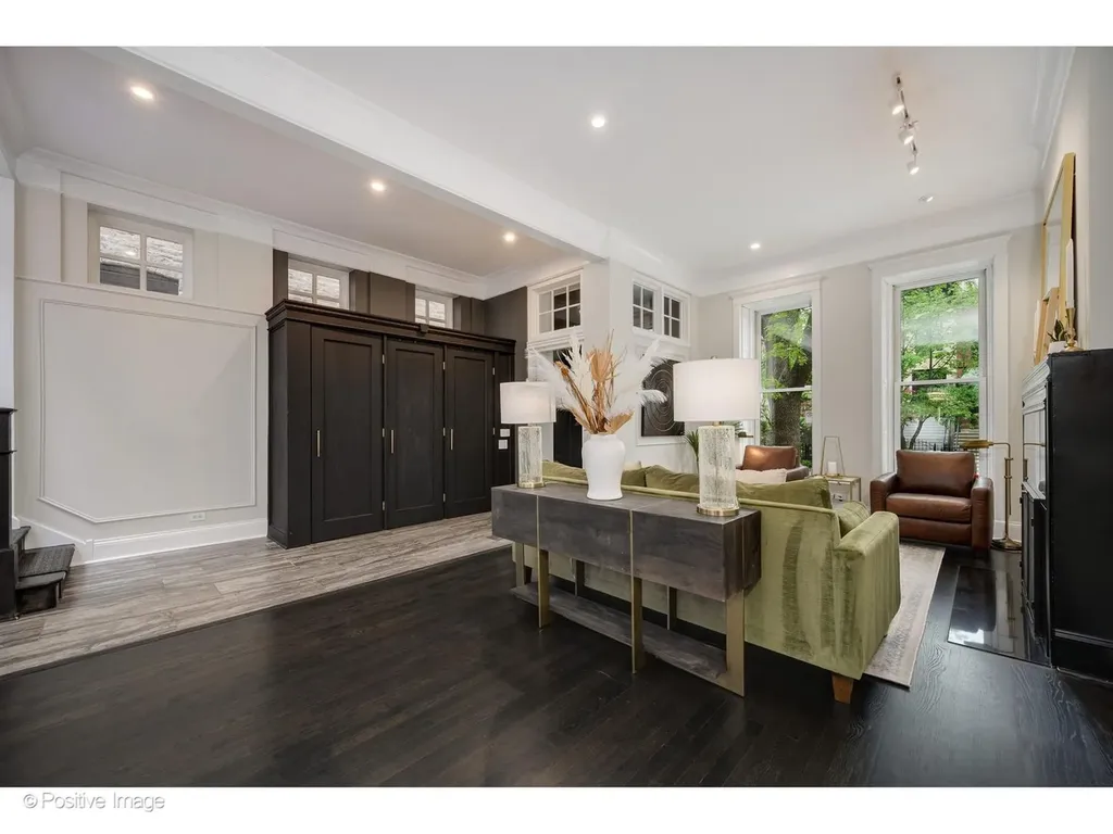 613 West Belden Avenue Chicago IL 60614