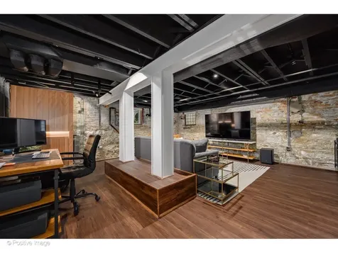 613 West Belden Avenue Chicago IL 60614