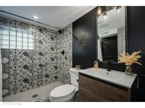 613 West Belden Avenue Chicago IL 60614