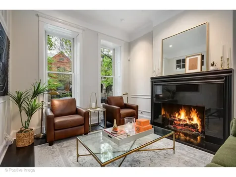 613 West Belden Avenue Chicago IL 60614