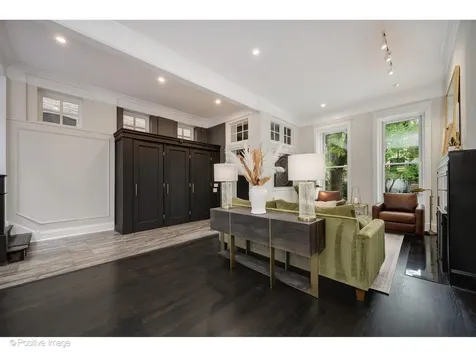 613 West Belden Avenue Chicago IL 60614