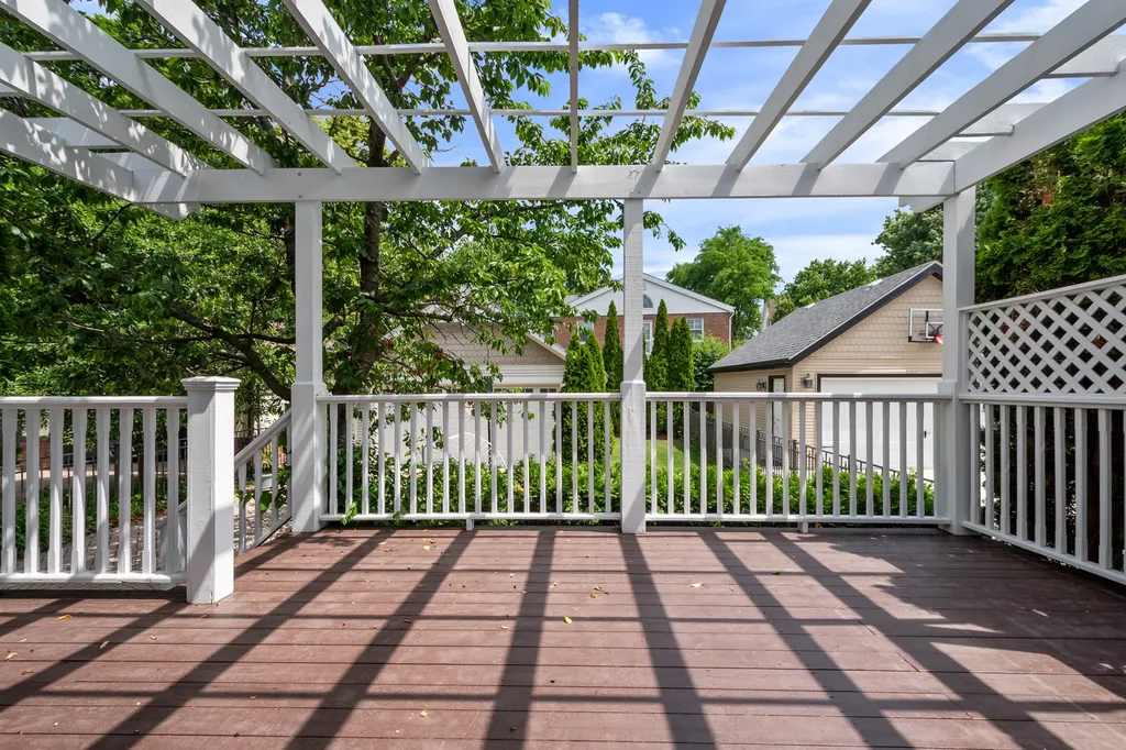 325 South Crescent Avenue Park Ridge IL 60068