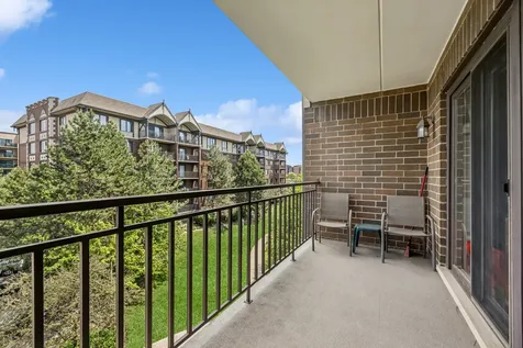 5 South Pine Street Mount Prospect IL 60056