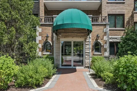 5 South Pine Street Mount Prospect IL 60056