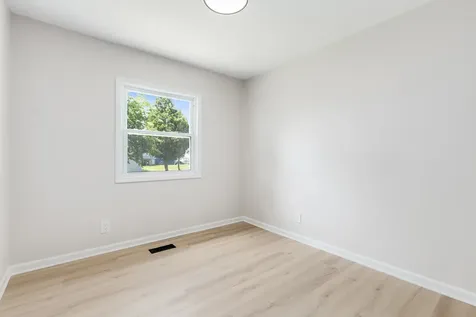 221 Gordon Avenue Romeoville IL 60446