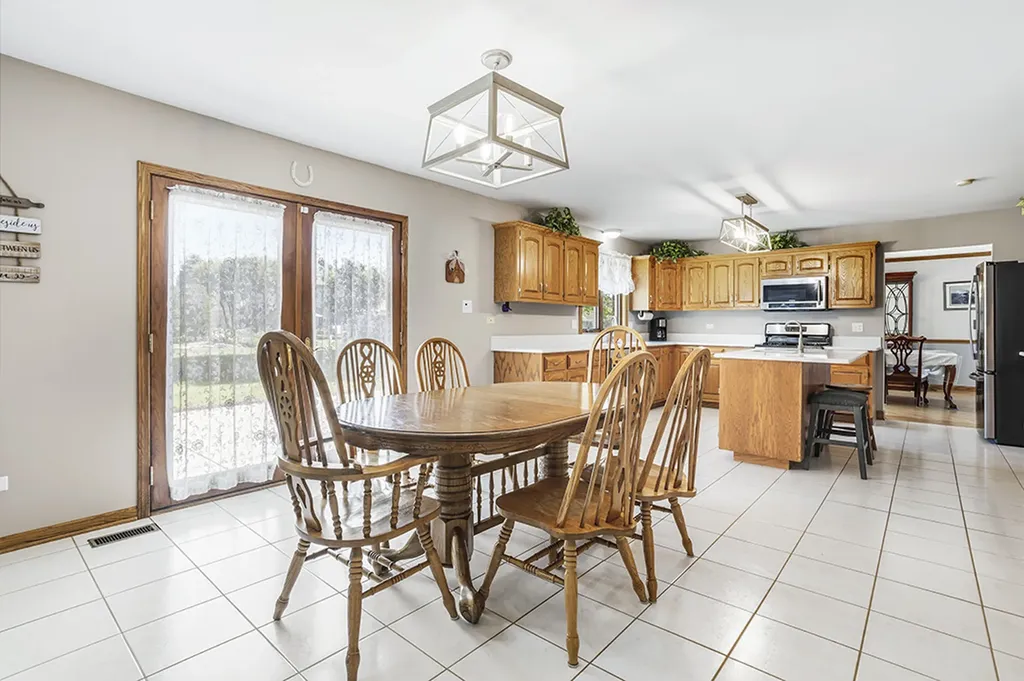 705 Ridgefield Road New Lenox IL 60451