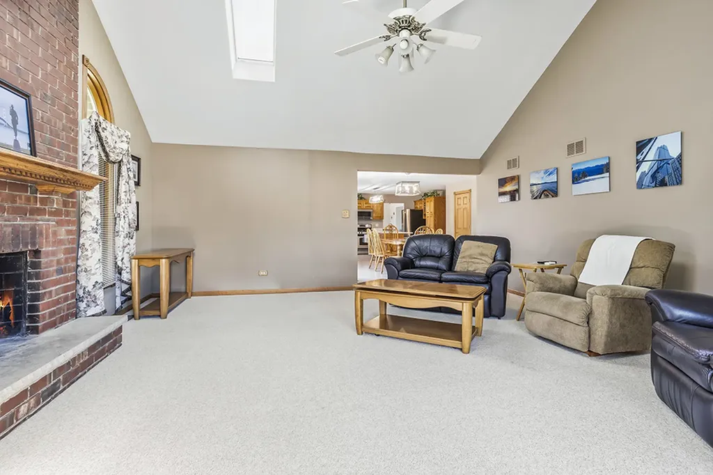 705 Ridgefield Road New Lenox IL 60451