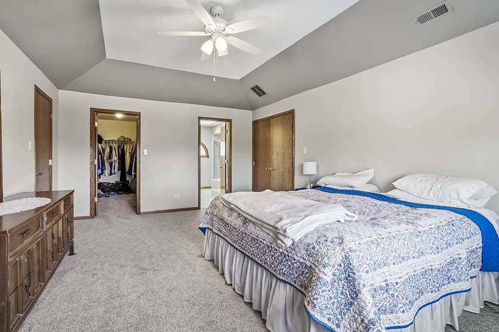 705 Ridgefield Road New Lenox IL 60451